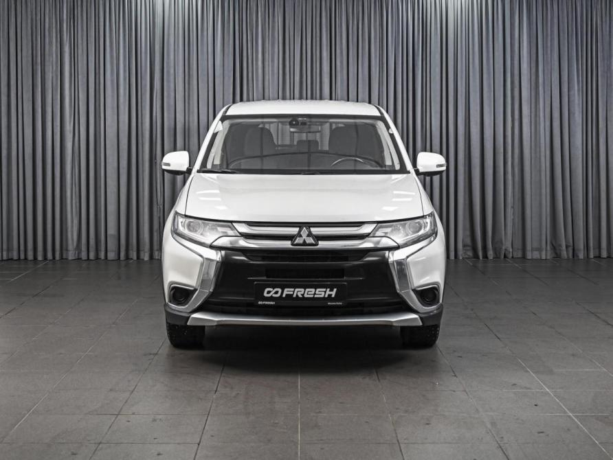 Mitsubishi Outlander III Рестайлинг 2 Ставрополь  - изображение 3