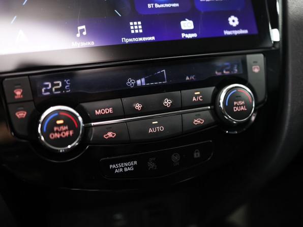 Nissan Qashqai II с пробегом 2015 года, цена 1 409 000 рублей, 215242 км, внедорожник, Автокод Объявления