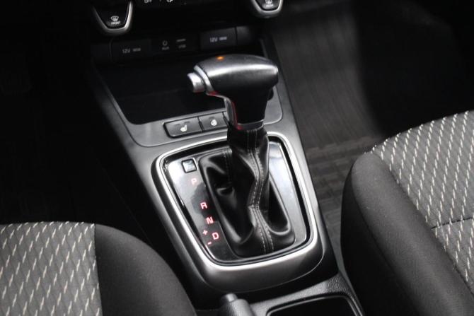 Kia Rio IV с пробегом 2018 года, цена 1 455 000 рублей, 117000 км, хэтчбек, Автокод Объявления