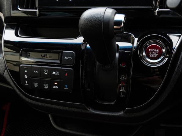 Honda N-WGN I Рестайлинг с пробегом 2018 года, цена 930 000 рублей, 60320 км, хэтчбек, Автокод Объявления