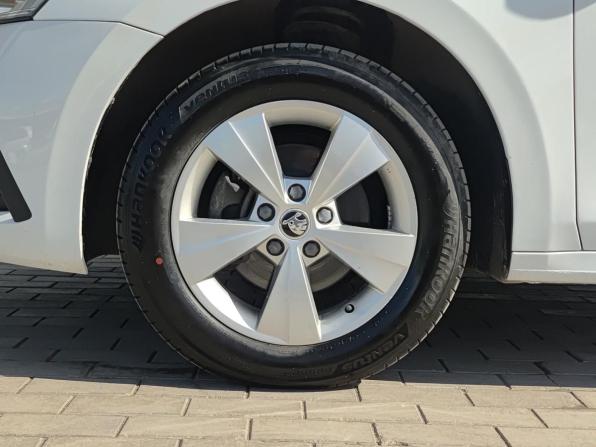 Skoda Octavia IV (A8) с пробегом 2020 года, цена 2 150 000 рублей, 70000 км, лифтбек, Автокод Объявления