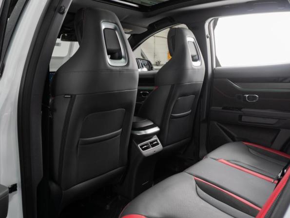 JETOUR DASHING I с пробегом 2025 года, цена 2 500 000 рублей, 1036 км, внедорожник, Автокод Объявления