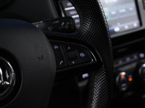 Skoda Octavia III (A7) Рестайлинг с пробегом 2020 года, цена 2 099 088 рублей, 134501 км, лифтбек, Автокод Объявления