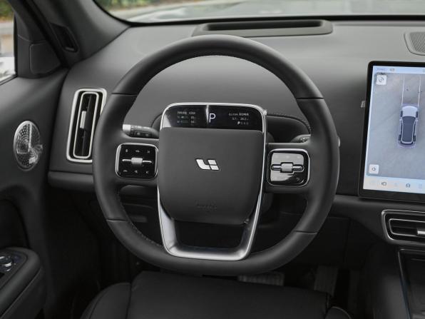Новый Li Auto (Lixiang) L7 I Рестайлинг 2025 года, цена 10 690 000 рублей, внедорожник, Автокод Объявления