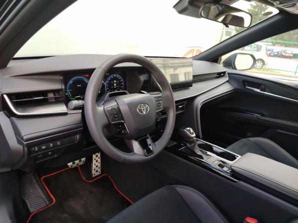 Toyota Camry IX (XV80) China Market с пробегом 2025 года, цена 4 100 000 рублей, 24 км, седан, Автокод Объявления
