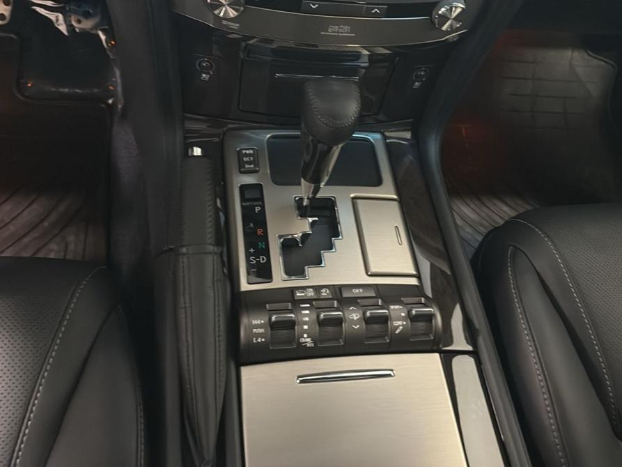 Lexus LX III Рестайлинг Омск  - изображение 12