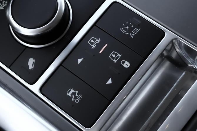 Land Rover Range Rover Sport II с пробегом 2015 года, цена 2 990 000 рублей, 173730 км, внедорожник, Автокод Объявления
