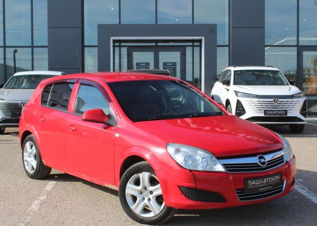 Opel Astra H Рестайлинг с пробегом 2010 года, цена 550 000 рублей, 240646 км, хэтчбек, Автокод Объявления