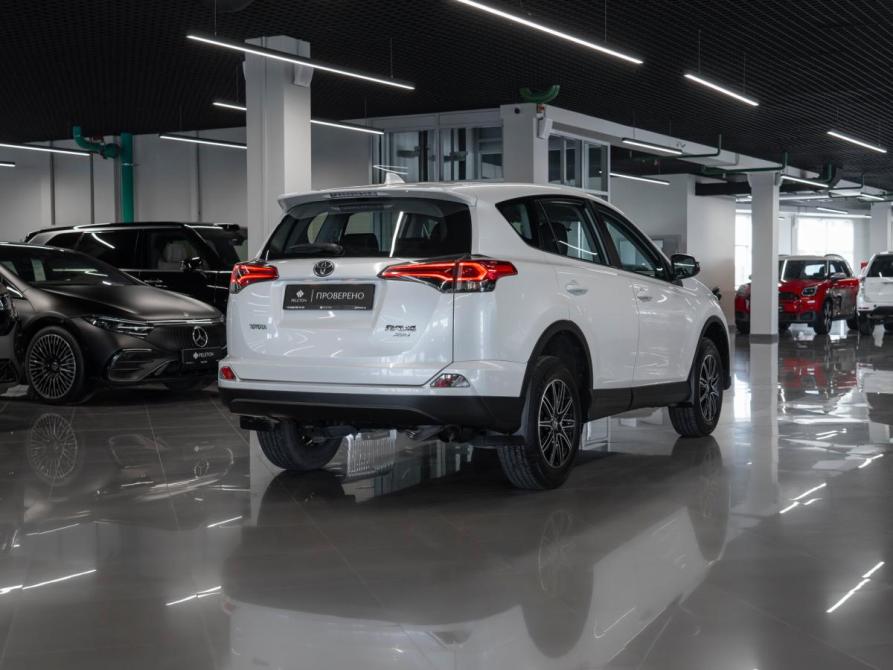 Toyota RAV4 IV (XA40) Рестайлинг Москва  - изображение 4