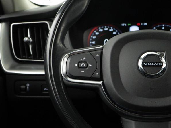 Volvo XC60 II с пробегом 2019 года, цена 3 127 077 рублей, 83587 км, внедорожник, Автокод Объявления