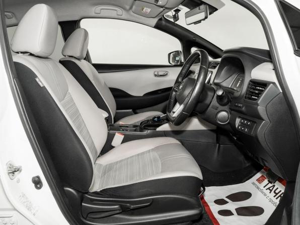 Nissan Leaf II (ZE1) с пробегом 2017 года, цена 1 740 000 рублей, 108264 км, хэтчбек, Автокод Объявления