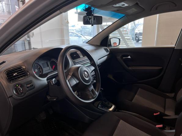 Volkswagen Polo V с пробегом 2011 года, цена 712 000 рублей, 133967 км, седан, Автокод Объявления