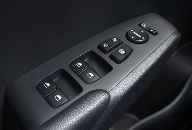Hyundai Solaris II Рестайлинг с пробегом 2020 года, цена 1 490 000 рублей, 99096 км, седан, Автокод Объявления