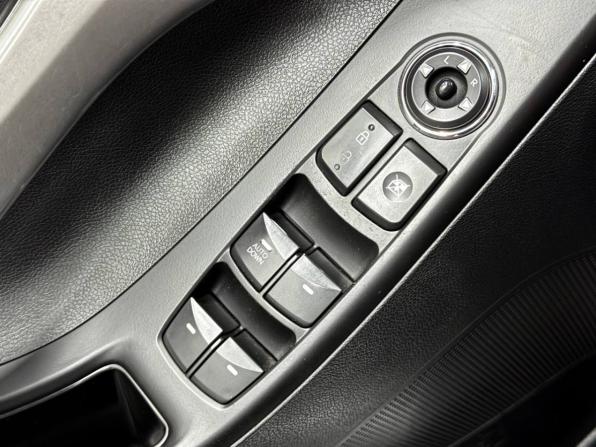 Hyundai Avante V с пробегом 2012 года, цена 850 000 рублей, 140313 км, седан, Автокод Объявления