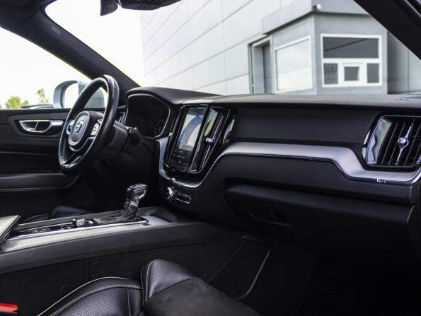 Volvo XC60 II с пробегом 2018 года, цена 3 599 000 рублей, 131000 км, внедорожник, Автокод Объявления