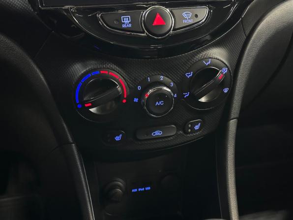 Hyundai Solaris I с пробегом 2011 года, цена 570 000 рублей, 213521 км, седан, Автокод Объявления
