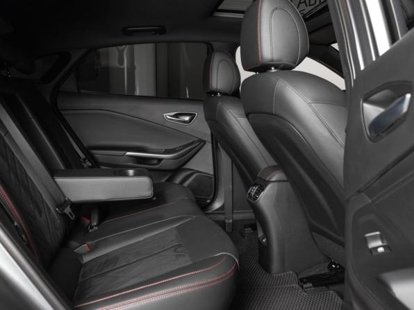 Hyundai Lafesta I Рестайлинг с пробегом 2023 года, цена 2 584 400 рублей, 47100 км, седан, Автокод Объявления
