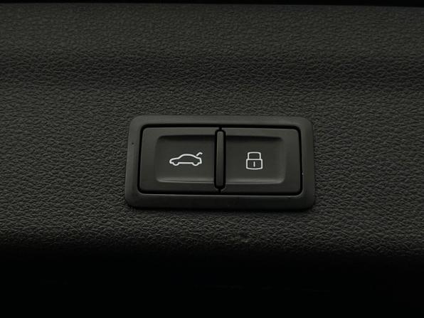Audi A6 V (C8) с пробегом 2019 года, цена 3 248 400 рублей, 151481 км, универсал, Автокод Объявления