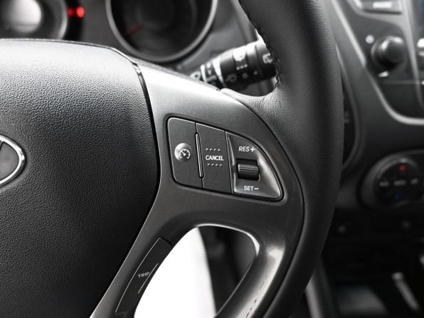 Hyundai ix35 I Рестайлинг с пробегом 2014 года, цена 1 275 000 рублей, 181120 км, внедорожник, Автокод Объявления