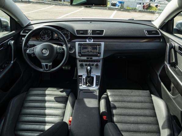 Volkswagen Passat B7 с пробегом 2012 года, цена 1 498 000 рублей, 177000 км, универсал, Автокод Объявления