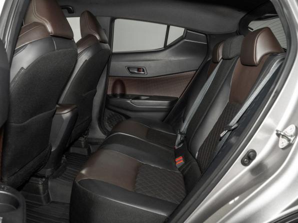 Toyota C-HR I с пробегом 2018 года, цена 1 845 000 рублей, 45406 км, внедорожник, Автокод Объявления