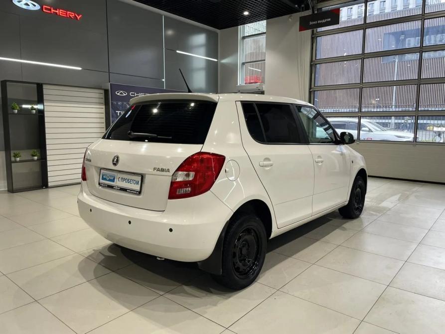 Skoda Fabia II Рестайлинг Москва  - изображение 4
