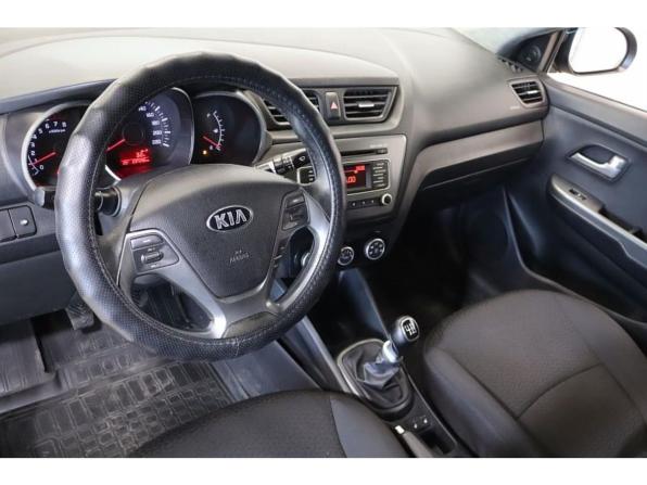 Kia Rio III Рестайлинг с пробегом 2015 года, цена 800 800 рублей, 237294 км, седан, Автокод Объявления
