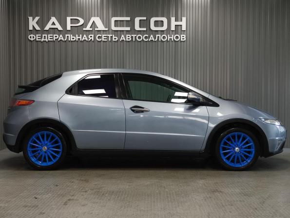 Honda Civic VIII Рестайлинг с пробегом 2008 года, цена 675 000 рублей, 233582 км, хэтчбек, Автокод Объявления