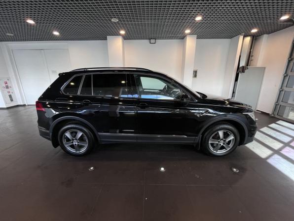 Volkswagen Tiguan II Рестайлинг с пробегом 2021 года, цена 2 445 000 рублей, 166321 км, внедорожник, Автокод Объявления