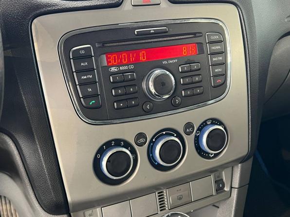 Ford Focus II Рестайлинг с пробегом 2010 года, цена 670 000 рублей, 181000 км, седан, Автокод Объявления