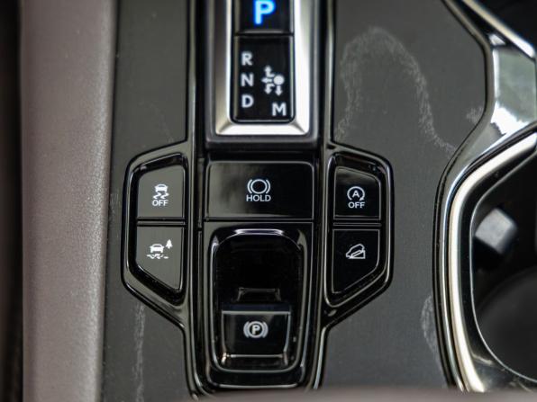 Lexus RX V с пробегом 2023 года, цена 7 598 000 рублей, 13688 км, внедорожник, Автокод Объявления