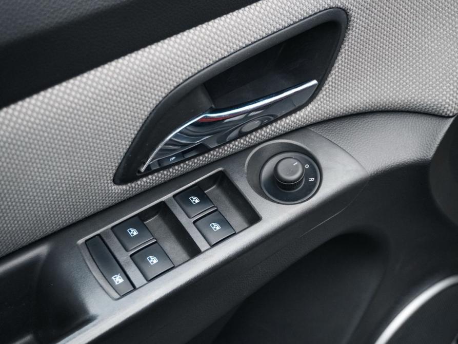 Chevrolet Cruze I Рестайлинг Ростов-на-Дону  - изображение 11