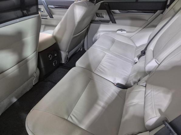 Mitsubishi Pajero IV Рестайлинг 2 с пробегом 2019 года, цена 3 800 000 рублей, 14750 км, внедорожник, Автокод Объявления