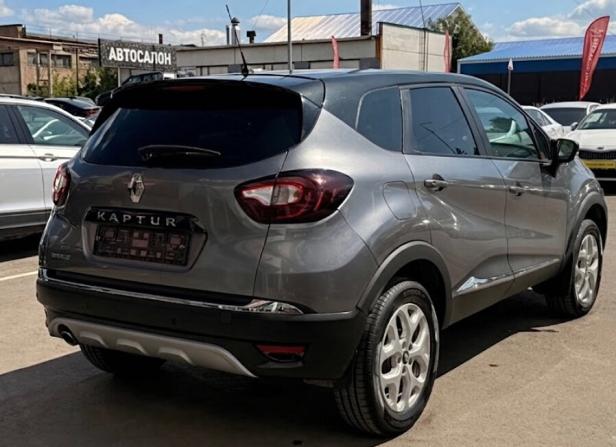 Renault Kaptur I с пробегом 2017 года, цена 1 300 000 рублей, 106184 км, внедорожник, Автокод Объявления