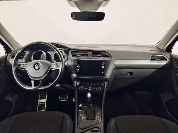 Volkswagen Tiguan II с пробегом 2020 года, цена 2 659 000 рублей, 62264 км, внедорожник, Автокод Объявления