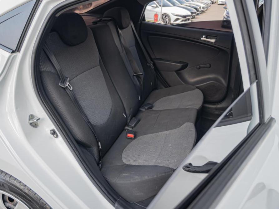 Hyundai Solaris I Краснодар  - изображение 7