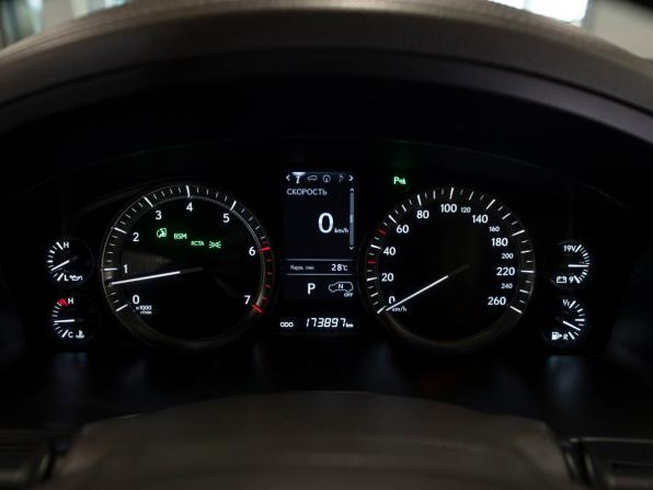Lexus LX III Рестайлинг 2 с пробегом 2016 года, цена 6 400 000 рублей, 173896 км, внедорожник, Автокод Объявления