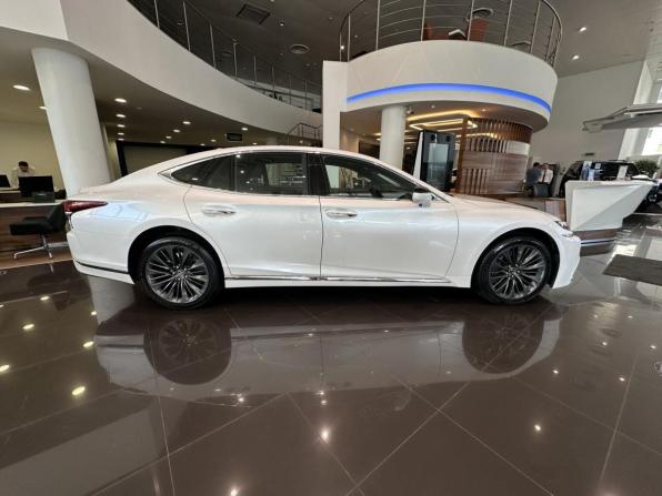 Lexus LS V с пробегом 2018 года, цена 6 157 000 рублей, 118015 км, седан, Автокод Объявления