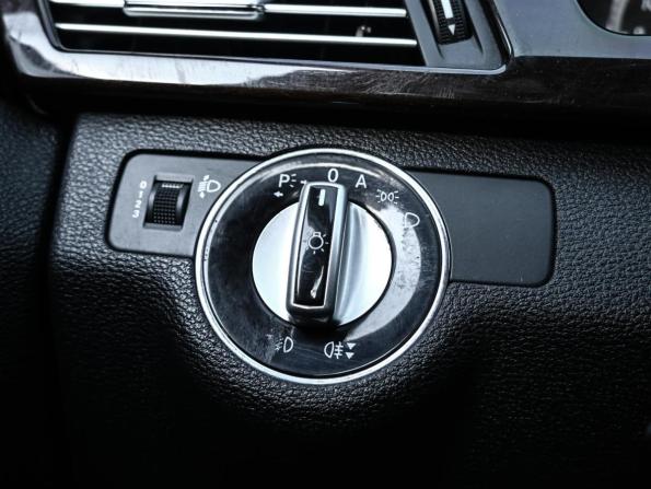 Mercedes-Benz E-Класс IV (W212 S212 C207) с пробегом 2009 года, цена 1 069 000 рублей, 193035 км, седан, Автокод Объявления