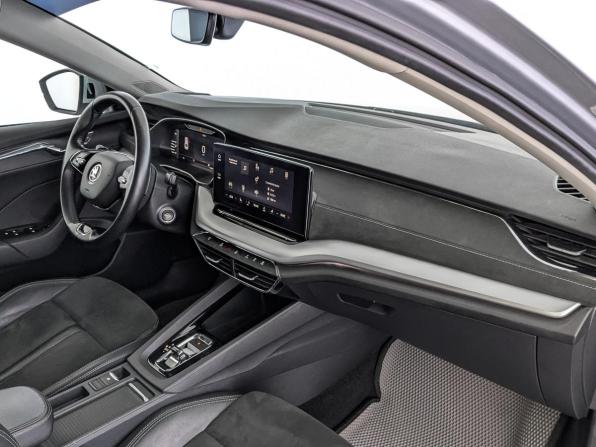 Skoda Octavia IV (A8) с пробегом 2021 года, цена 2 120 000 рублей, 145049 км, лифтбек, Автокод Объявления