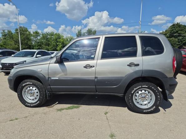 Chevrolet Niva I Рестайлинг с пробегом 2011 года, цена 560 000 рублей, 77146 км, внедорожник, Автокод Объявления
