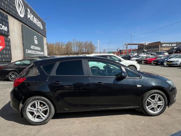 Opel Astra J Рестайлинг с пробегом 2012 года, цена 700 000 рублей, 221000 км, хэтчбек, Автокод Объявления