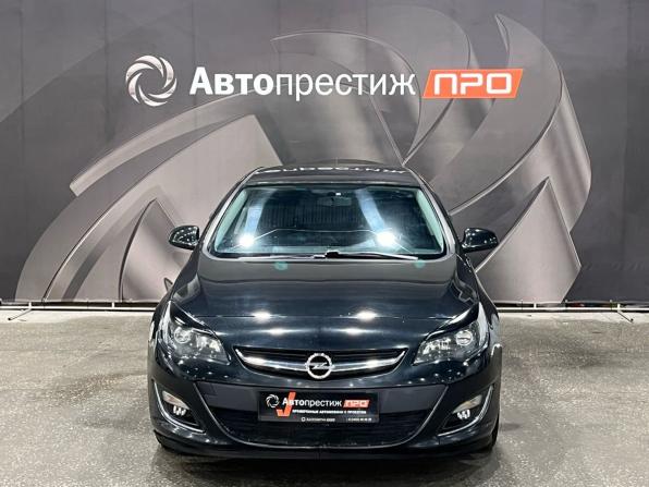 Opel Astra J Рестайлинг с пробегом 2013 года, цена 550 000 рублей, 208042 км, седан, Автокод Объявления