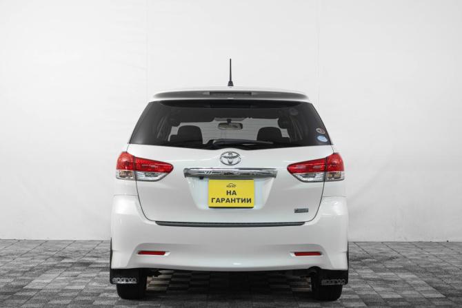 Toyota Wish II с пробегом 2009 года, цена 1 389 000 рублей, 88350 км, минивэн, Автокод Объявления
