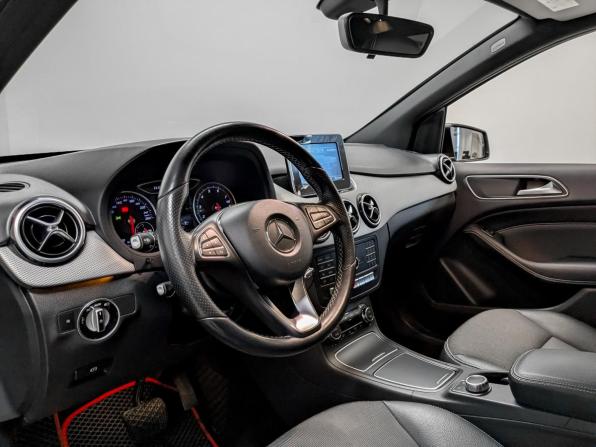 Mercedes-Benz B-Класс II (W246) Рестайлинг с пробегом 2015 года, цена 1 395 000 рублей, 152756 км, хэтчбек, Автокод Объявления