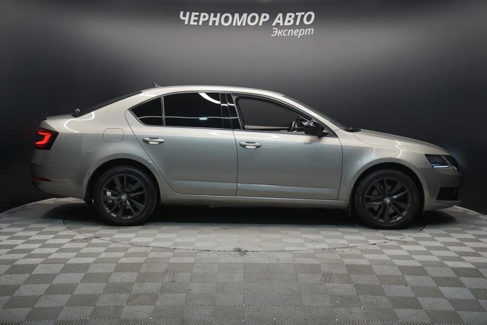 Skoda Octavia III (A7) Рестайлинг Крым  - изображение 6