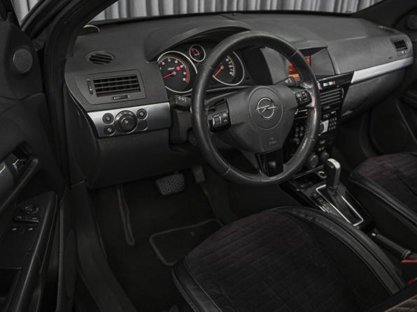 Opel Astra H Рестайлинг с пробегом 2010 года, цена 650 000 рублей, 184699 км, хэтчбек, Автокод Объявления