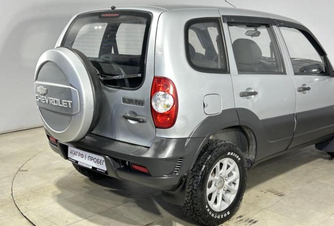 Chevrolet Niva I Рестайлинг с пробегом 2009 года, цена 445 000 рублей, 180842 км, внедорожник, Автокод Объявления