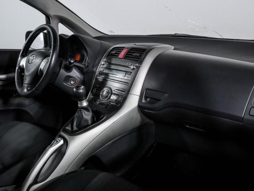Toyota Auris I Москва  - изображение 10