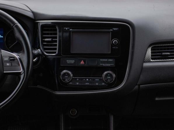 Mitsubishi Outlander III Рестайлинг 2 с пробегом 2015 года, цена 1 289 000 рублей, 288601 км, внедорожник, Автокод Объявления